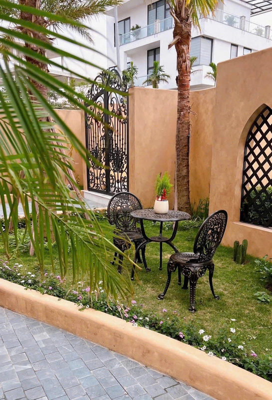 Villa 7 Phòng Ngủ Trên Đồi Monaco upload/attachment/thumb/2167z6312632188011-452937efa24bd2b0cc65edc6d3ee001f-jpg.webp
