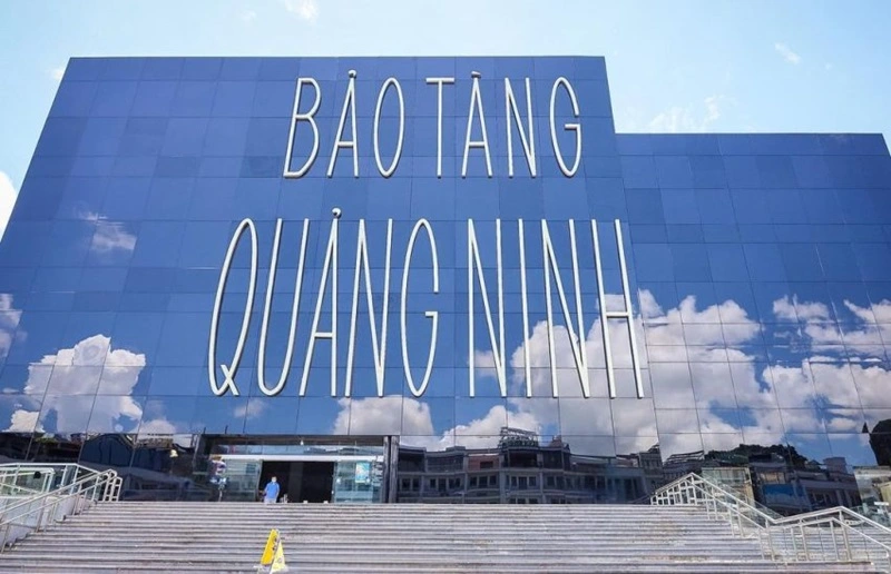 HÀ NỘI - HẠ LONG - DU THUYỀN 5* upload/attachment/thumb/8074ha-long-2-jpg.webp